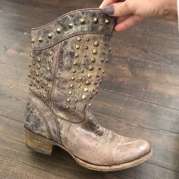 Corral Gold Studded Distressed Boots - Picture 4 of 7
